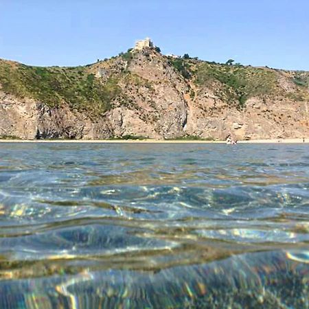 الشقق الفندقية فورناريفي  Baia Dei Delfini المظهر الخارجي الصورة