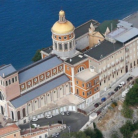 الشقق الفندقية فورناريفي  Baia Dei Delfini المظهر الخارجي الصورة