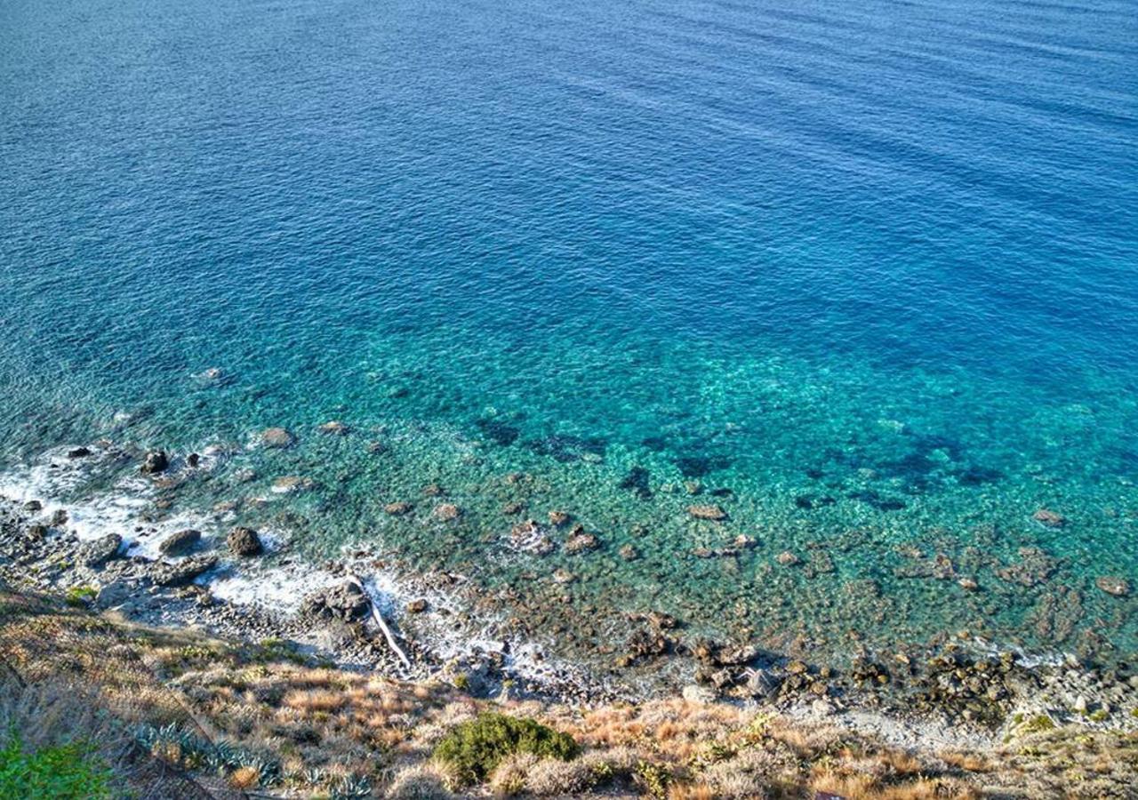 الشقق الفندقية فورناريفي  Baia Dei Delfini المظهر الخارجي الصورة